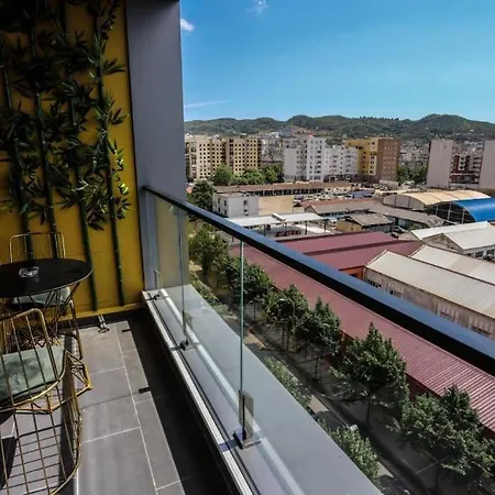 Apartment Luxurious At Square 21 Tirana